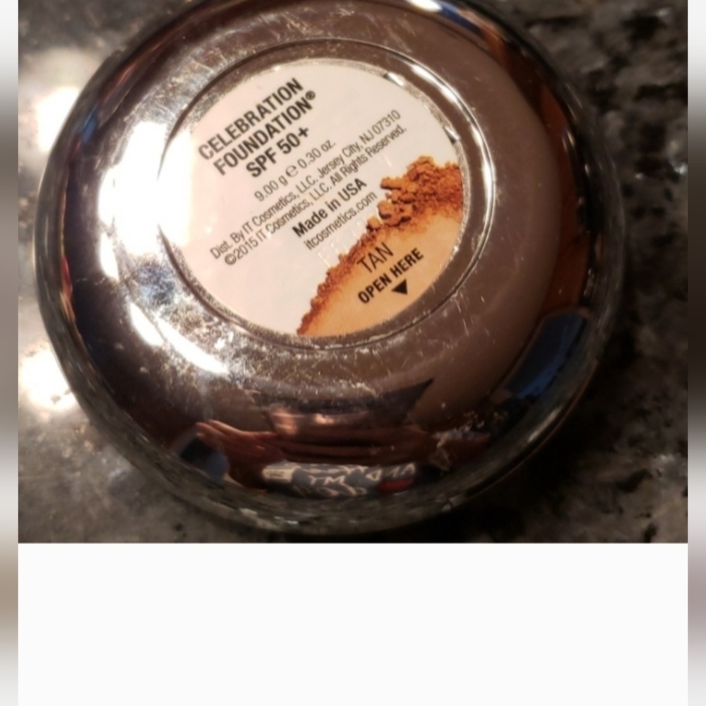 IT Cosmetics Celebration Foundation SPF 50+ in Tan